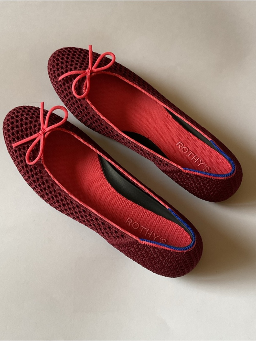 ROTHY’S BALLET FLATS IN BERRY MESH SIZE 9 NWOT